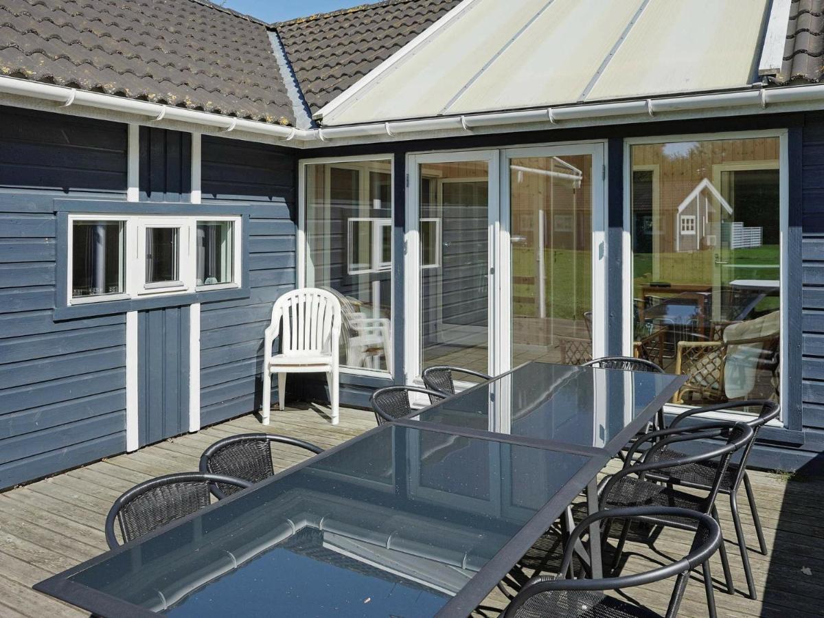 12 Person Holiday Home In Aakirkeby Vester Somarken Exteriér fotografie