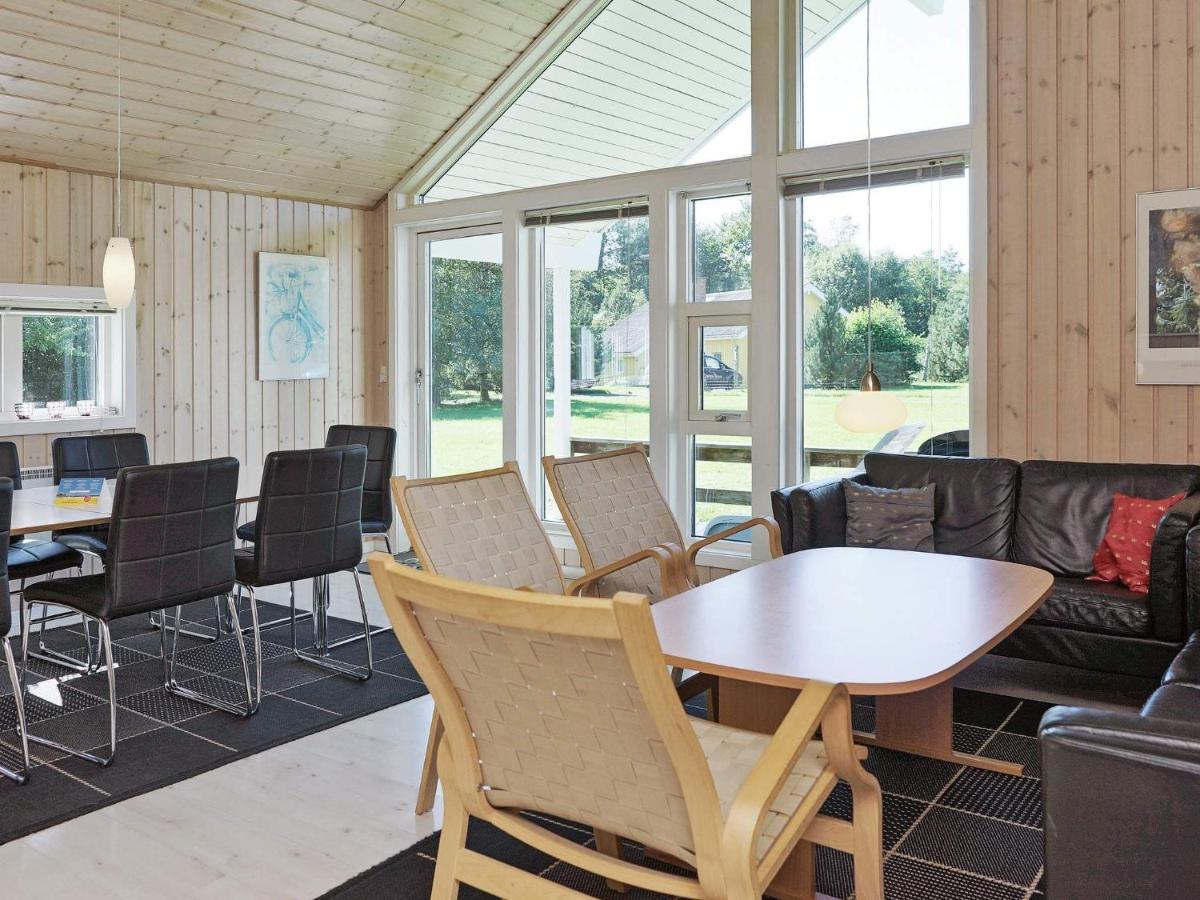 12 Person Holiday Home In Aakirkeby Vester Somarken Exteriér fotografie