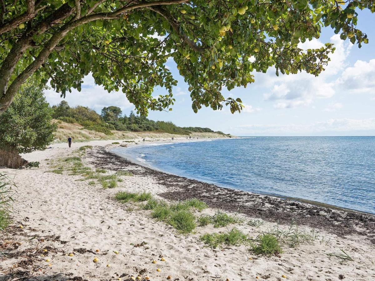 12 Person Holiday Home In Aakirkeby Vester Somarken Exteriér fotografie
